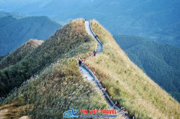 Phượt Xe Máy Vành Đai Biên Giới Bình Liêu: Khúc Tráng Ca Của Dân Xê Dịch Trên "Sống Lưng Khủng Long" Miền Đông Bắc