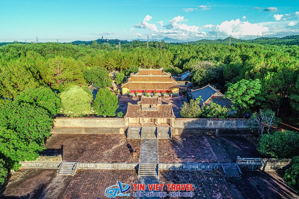 LangVuaThieuTri