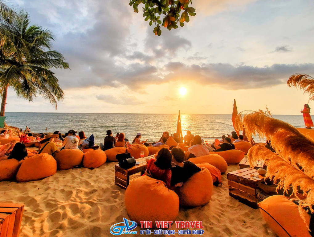 Ocsen Beach Bar & Club