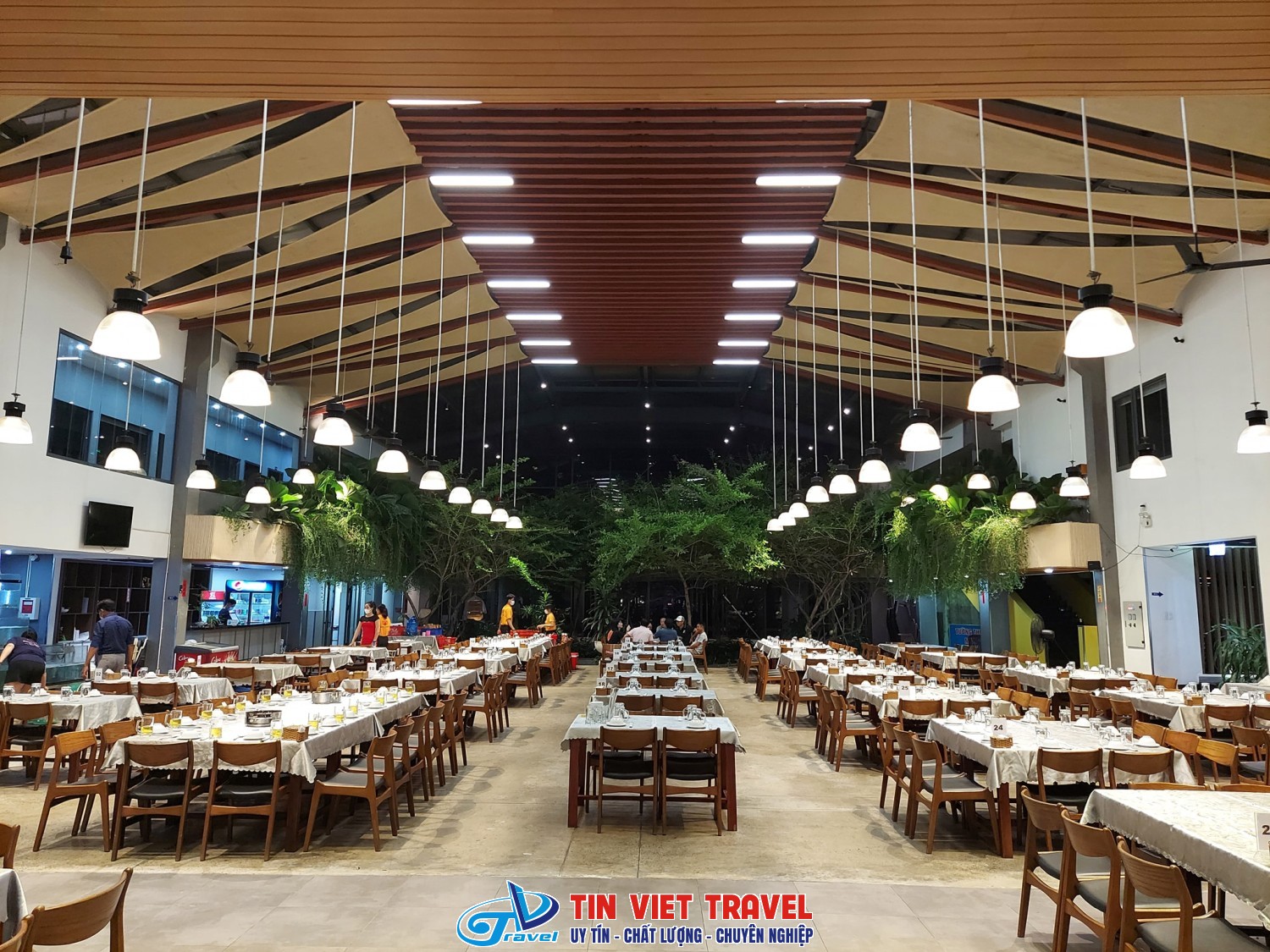 phu quoc quan hanh nhung