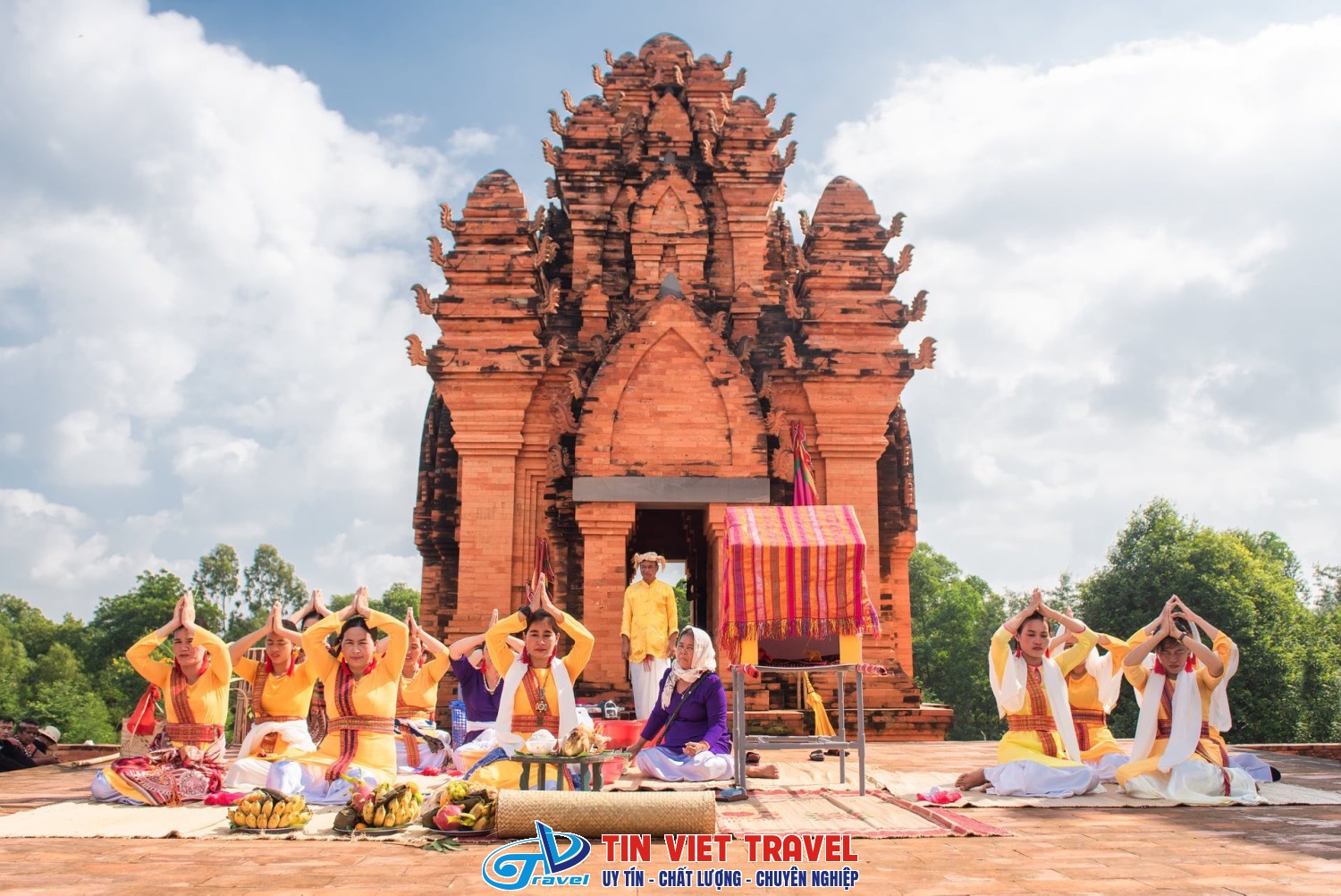 LÀNG VĂN HOÁ CÁC DÂN TỘC VIỆT NAM 5