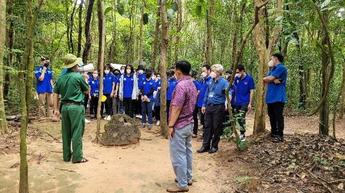 TOUR ĐỀN BẾN DƯỢC - ĐỊA ĐẠO CỦ CHI