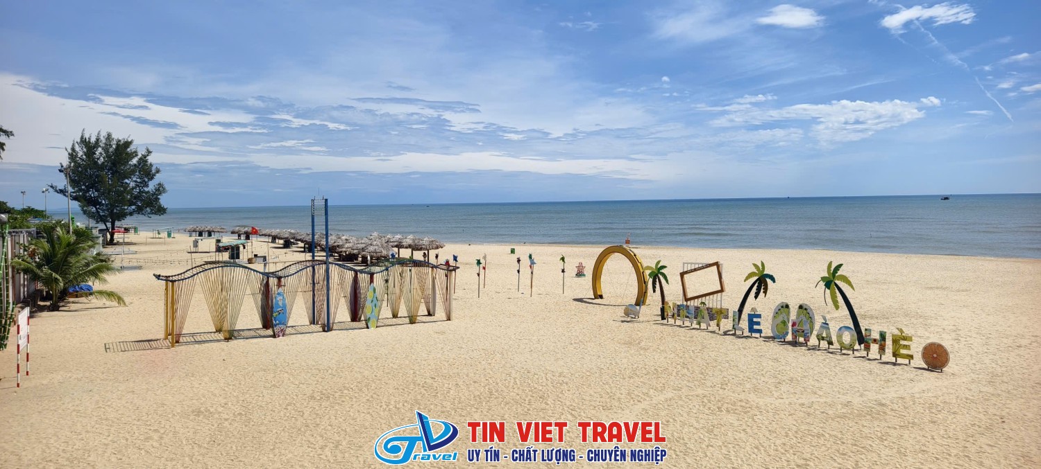 tắm biển Nhật Lệ